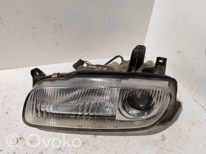 Mazda 323 F Phare frontale 11061708