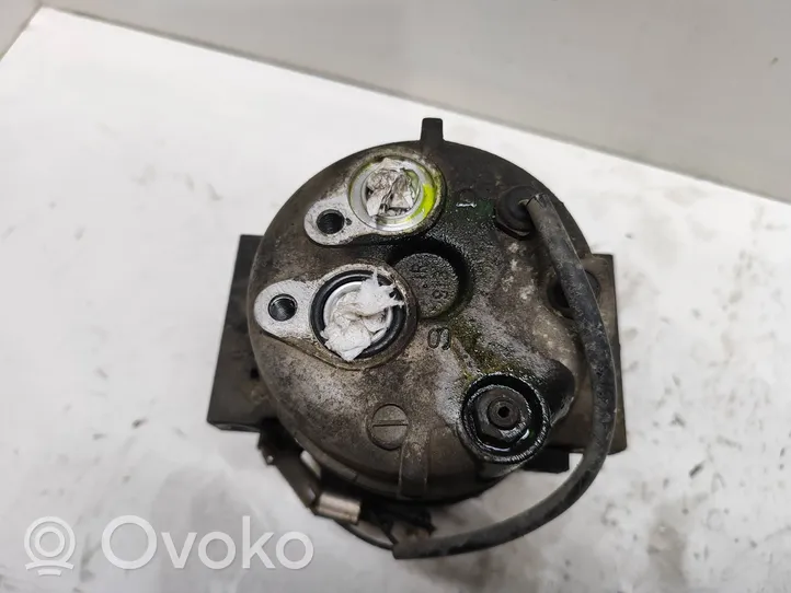 Volvo V70 Compressore aria condizionata (A/C) (pompa) 8708581