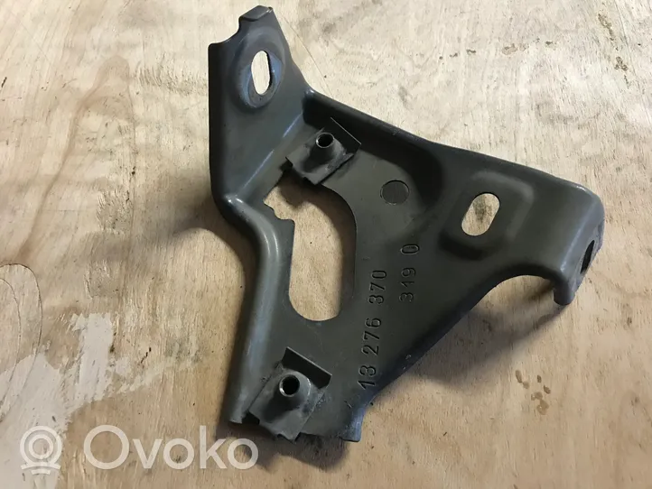 Opel Astra J Supporto di montaggio del parafango 13276370