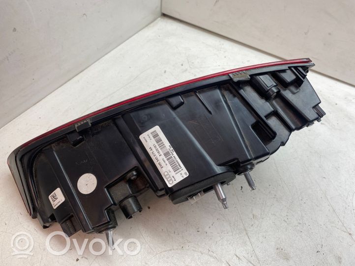 Audi A4 S4 B9 8W Takaluukun takavalot 8W9945075AA