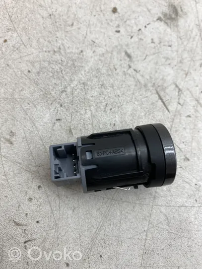 Cupra Formentor Bouton poussoir de démarrage du moteur 5FA959839A