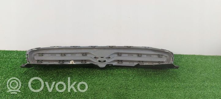 Citroen C1 Maskownica / Grill / Atrapa górna chłodnicy 531210H030