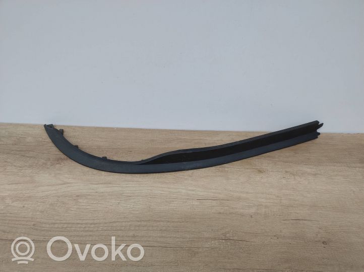 Peugeot 206+ Modanatura separatore del paraurti anteriore 9686666877