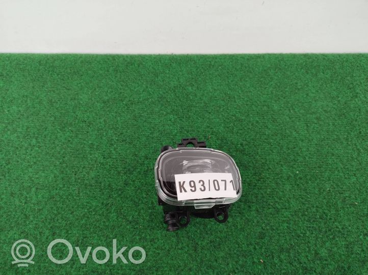 Nissan Qashqai J12 Fendinebbia anteriore 261550862R