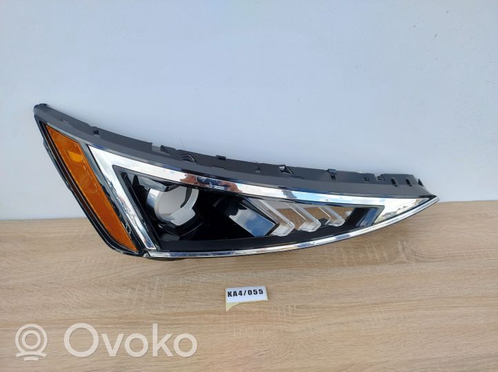 Hyundai Elantra VI Lampa przednia 92102