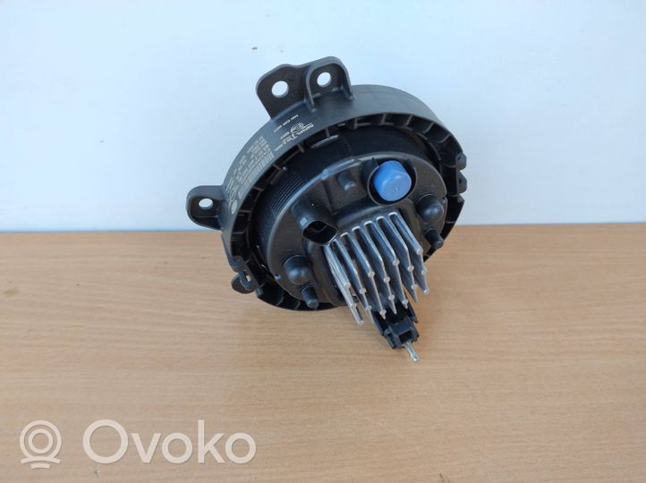 Mini Cooper Countryman F60 Światło przeciwmgłowe przednie 63177497765