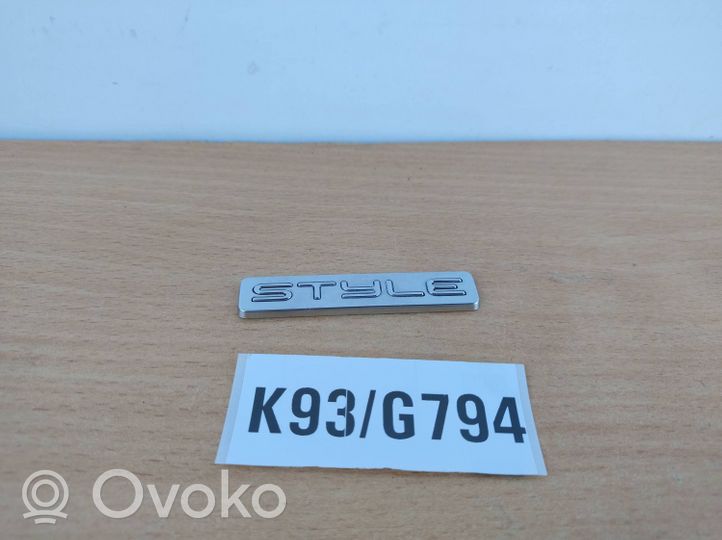 Volkswagen Golf VI Logo parafango 5K0853688C