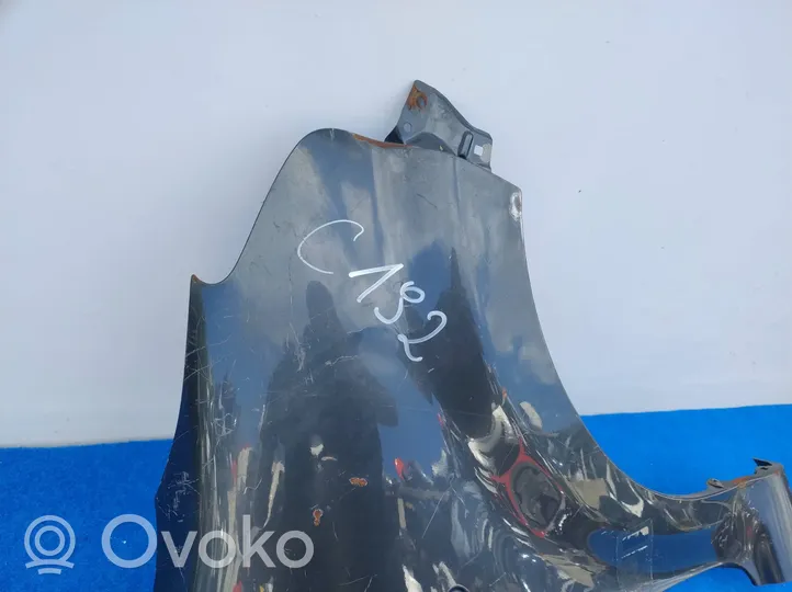 Toyota Aygo AB10 Błotnik przedni 538110H010