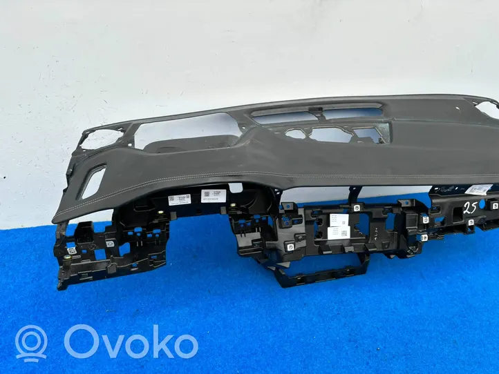 Audi SQ7 Kojelauta 4M8857033