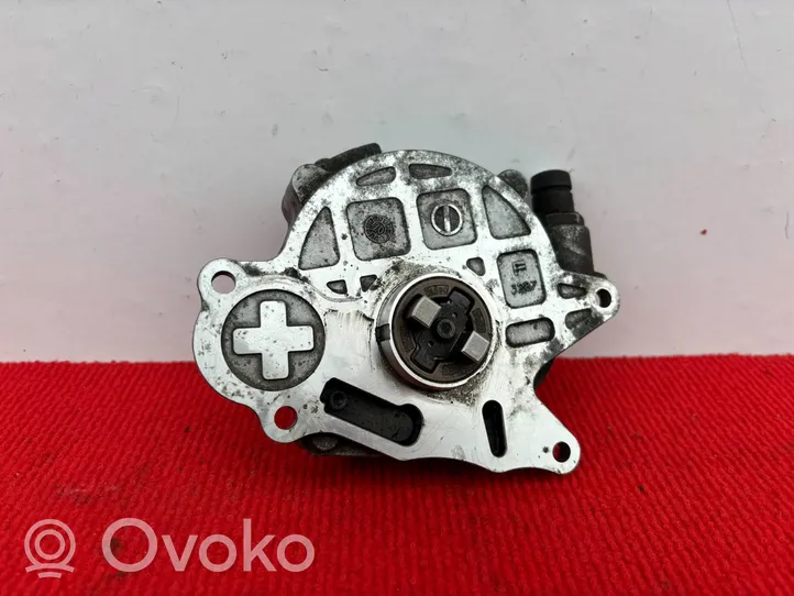 Audi A1 Vacuum pump 03L145100C