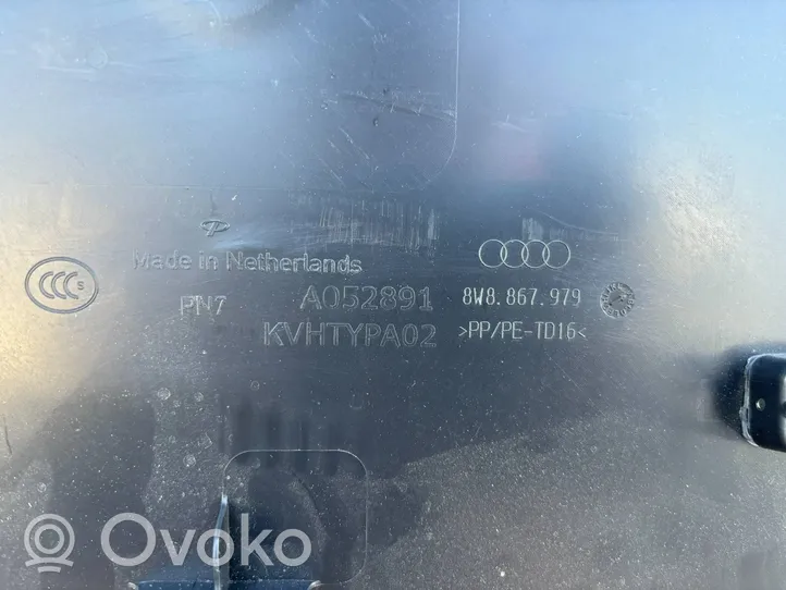Audi A5 Tavaratilan sivuverhoilu 8W8867979