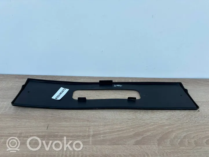 Honda Civic Ramka przedniej tablicy rejestracyjnej 71145-SMG-E000