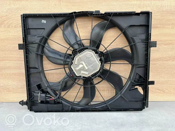 Mercedes-Benz GLC C253 Ventilatore di raffreddamento elettrico del radiatore 3135104207