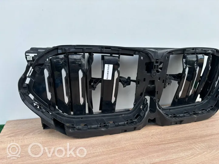 BMW X7 G07 Front grill 5113226775