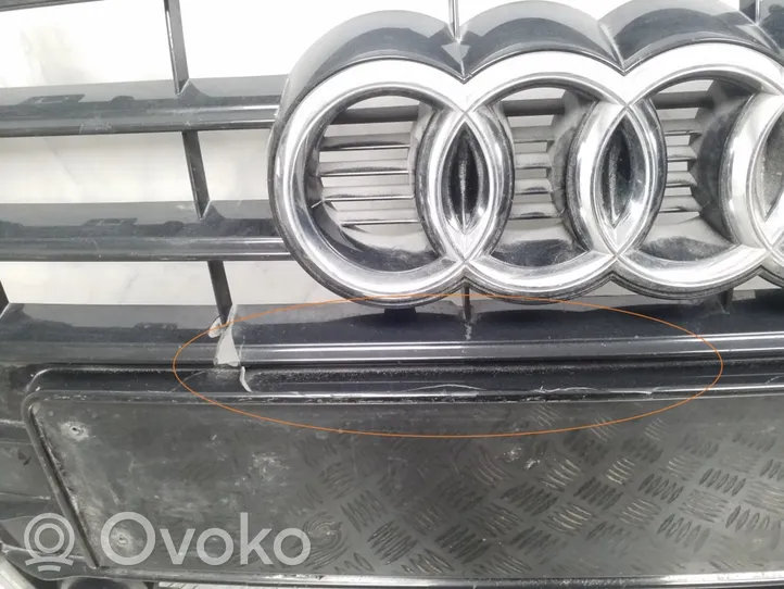 Audi A4 S4 B8 8K Etusäleikkö 8K0853651E