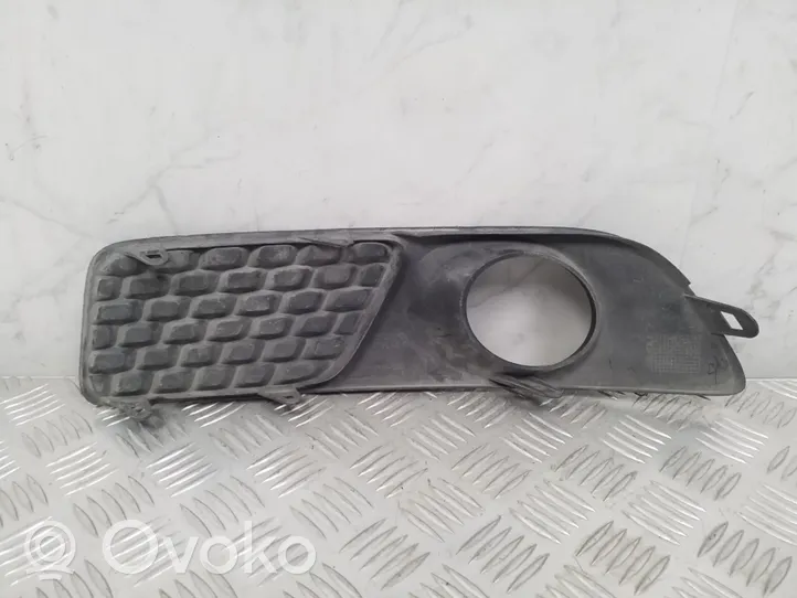 Volvo V70 Grille antibrouillard avant 30678640