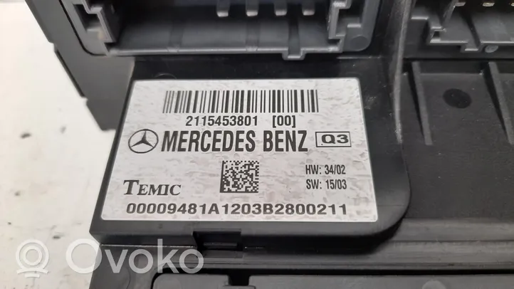 Mercedes-Benz E W211 Ramka / Moduł bezpieczników 2115453801