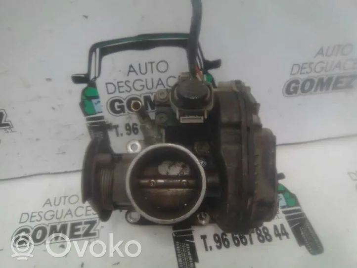 Volkswagen Golf III Valvola corpo farfallato 037133063CC