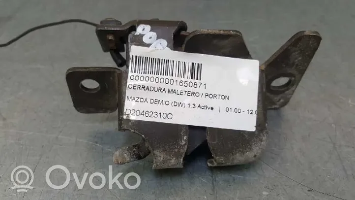 Mazda Demio Takaluukun lukon salvan moottori D20462310C