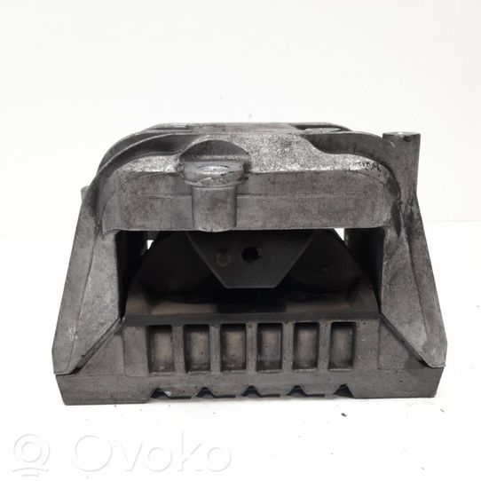 1K0199262P Volkswagen PASSAT B6 Engine mount bracket, 45.92 € RRR