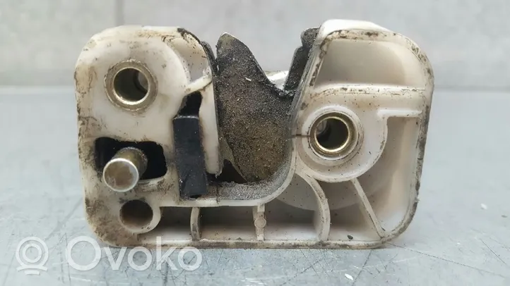 Citroen C15 Zamek drzwi przednich 95594775