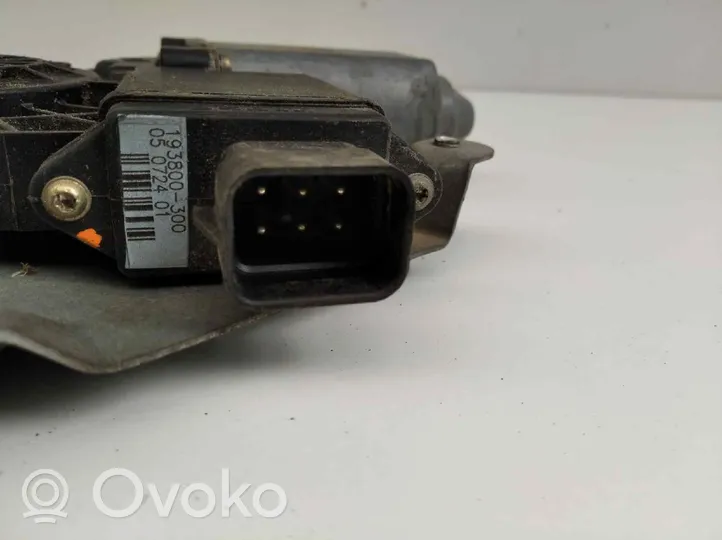 Opel Omega B1 Front door window regulator with motor 09174451