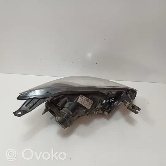 Toyota Aygo AB10 Phare frontale 811700H011