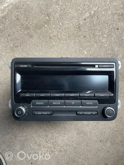 Volkswagen Golf VI Panel / Radioodtwarzacz CD/DVD/GPS 5M0035186J