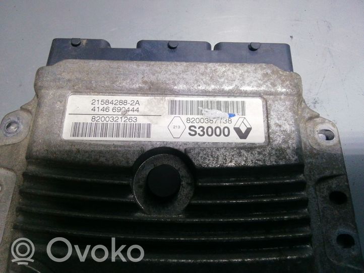 Renault Megane II Sterownik / Moduł tylnego zawieszenia pneumatycznego 215842882A