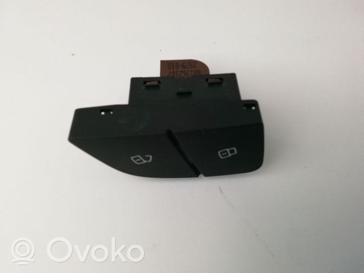 Audi A1 Central locking switch button 8X1962107