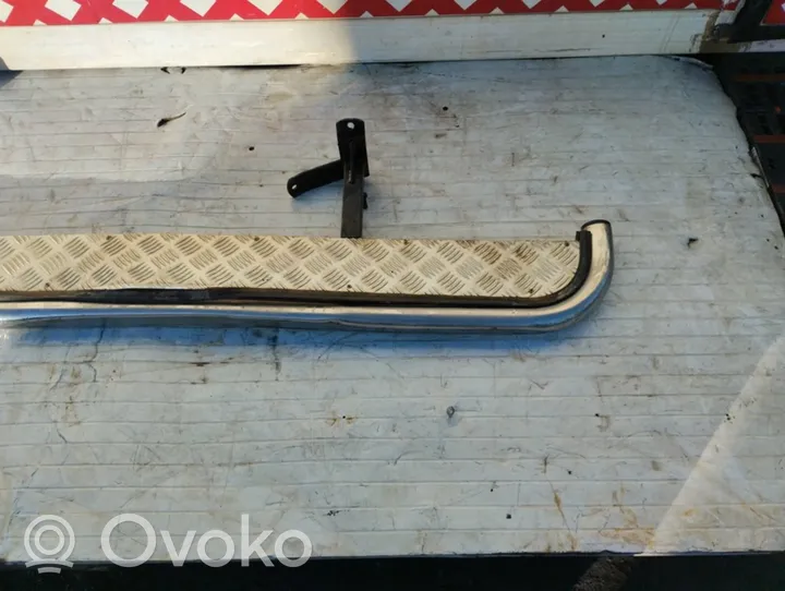 Mitsubishi L200 Sill/side skirt trim 