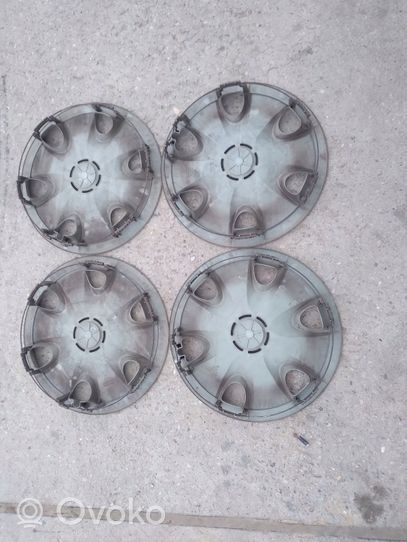 BMW 3 E90 E91 R16 wheel hub/cap/trim 