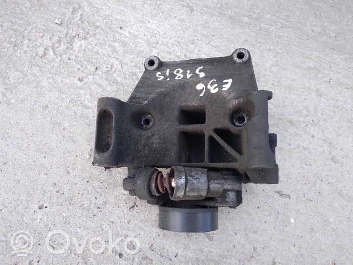 BMW 3 E36 Supporto del generatore/alternatore 