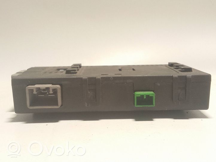 Volvo V50 Vetokoukun ohjainlaite/moduuli 8698475