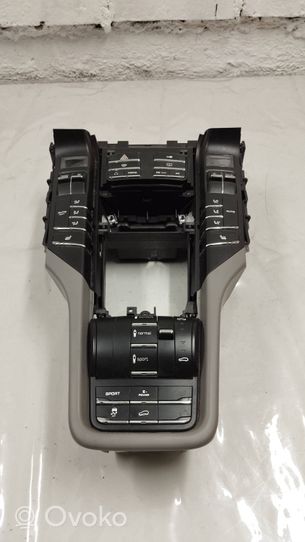 Porsche Cayenne (92A) Central console control unit 7P5864785A