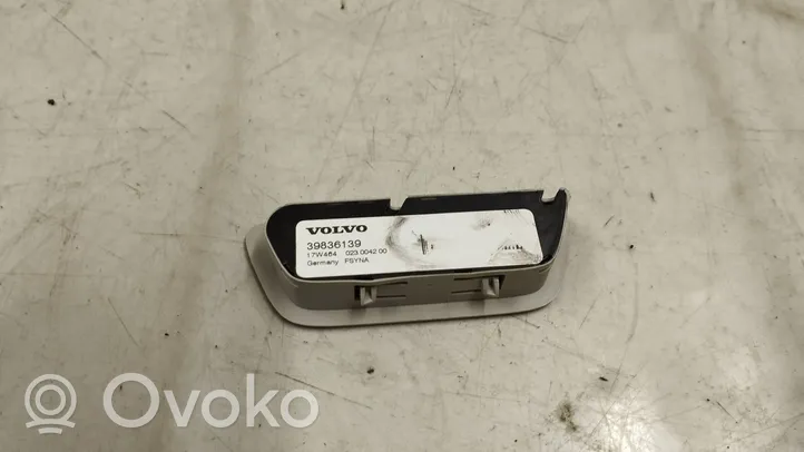 Volvo XC90 Maskownica mikrofonu zestawu głośnomówiącego 39836139