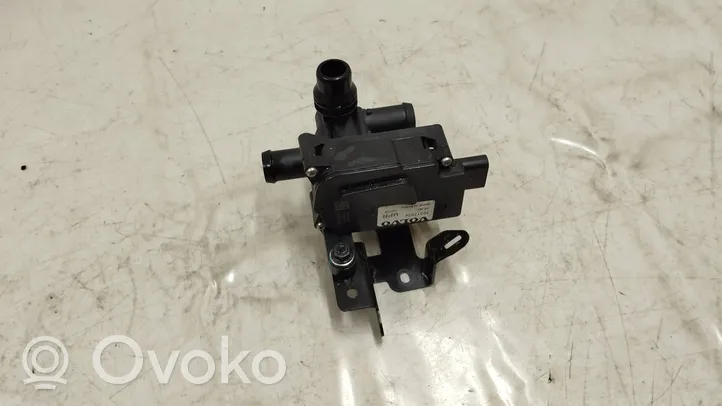 Volvo XC90 Electric auxiliary coolant/water pump 32317024