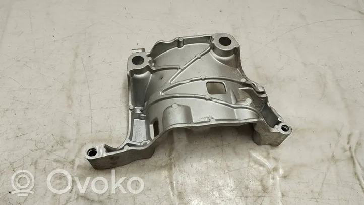 Volvo XC90 Halterung Lichtmaschine 31480101