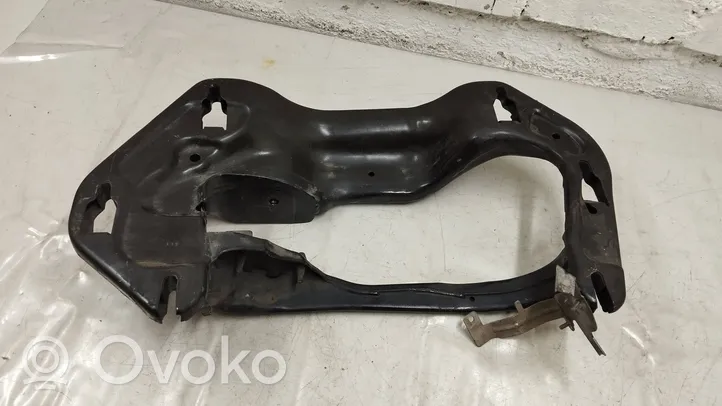 BMW X5 F15 Pavarų dėžės tvirtinimo kronšteinas 6854188