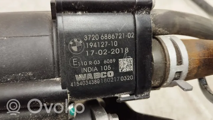 BMW 5 G30 G31 Kompresor zawieszenia tylnego pneumatycznego 6886721