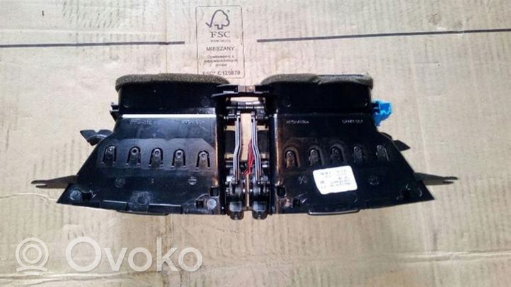 Mercedes-Benz C W204 Rejilla de ventilación central del panel A2048308454