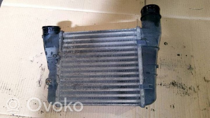 Audi A4 S4 B7 8E 8H Radiatore intercooler 8E0145805AA