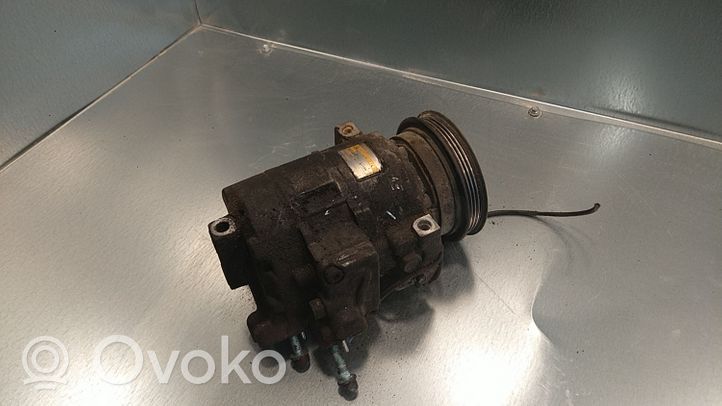 Volkswagen PASSAT B5 Air conditioning (A/C) compressor (pump) 8D260808