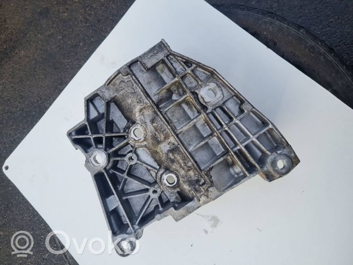 Land Rover Evoque I Łapa / Mocowanie silnika 4714714