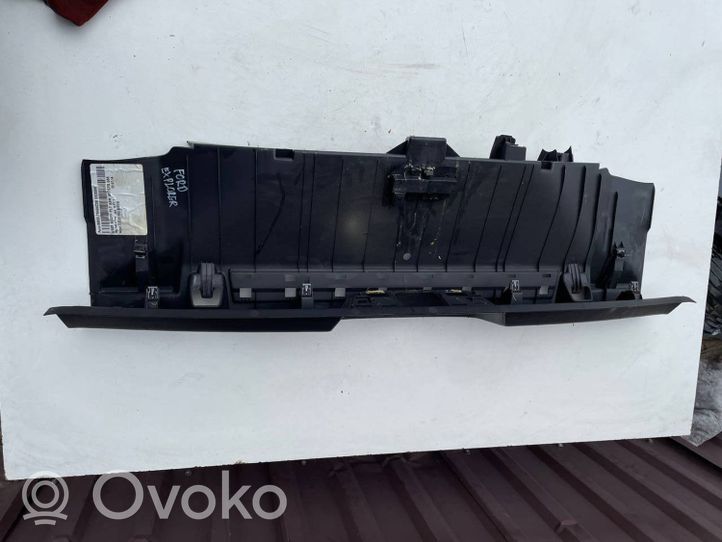 Ford Explorer Osłona pasa bagażnika BB53708