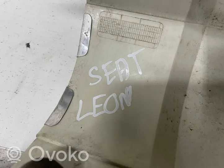 Seat Leon (5F) Pakokaasulämmön lämpökilpi 5Q0407721F