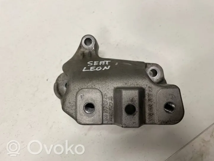 Seat Leon (5F) Łapa / Mocowanie skrzyni biegów 1K0199117