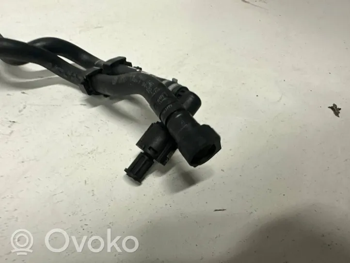 Seat Leon (5F) Polttoainepääputki 04E133518