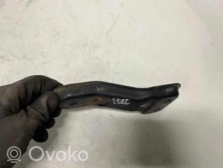 Seat Leon (5F) Autres pièces de suspension avant 5Q0199517E