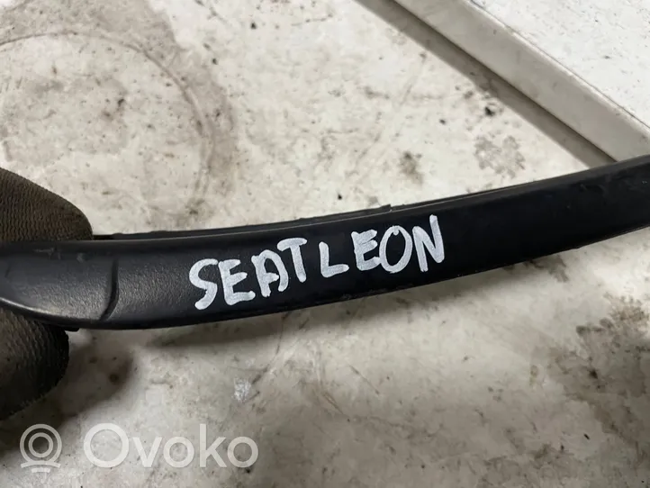 Seat Leon (5F) Priekinio stiklo apdaila 5F0854319